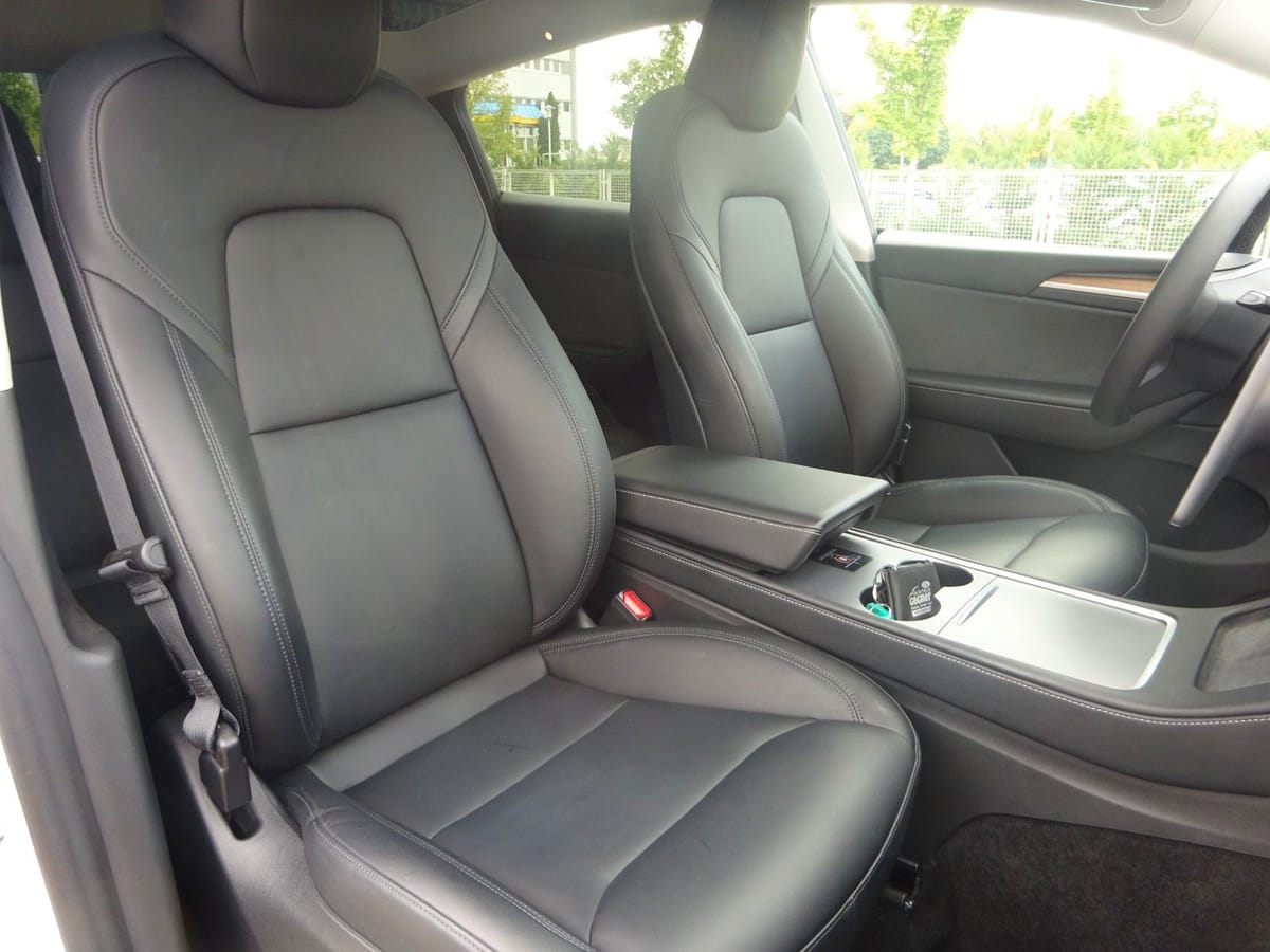 Tesla Model Y Long Range RWD Panorama Navi foto 13