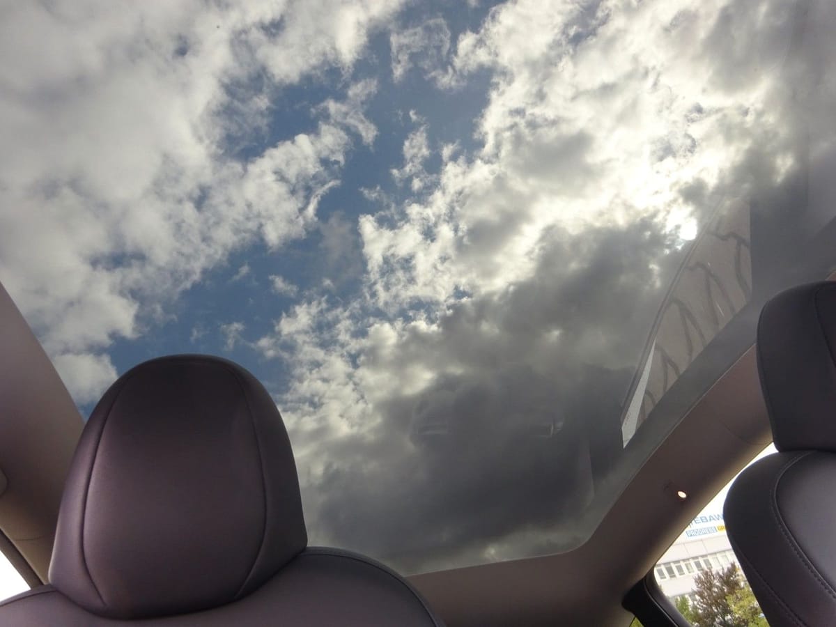 Tesla Model Y Long Range RWD Panorama Navi foto 15