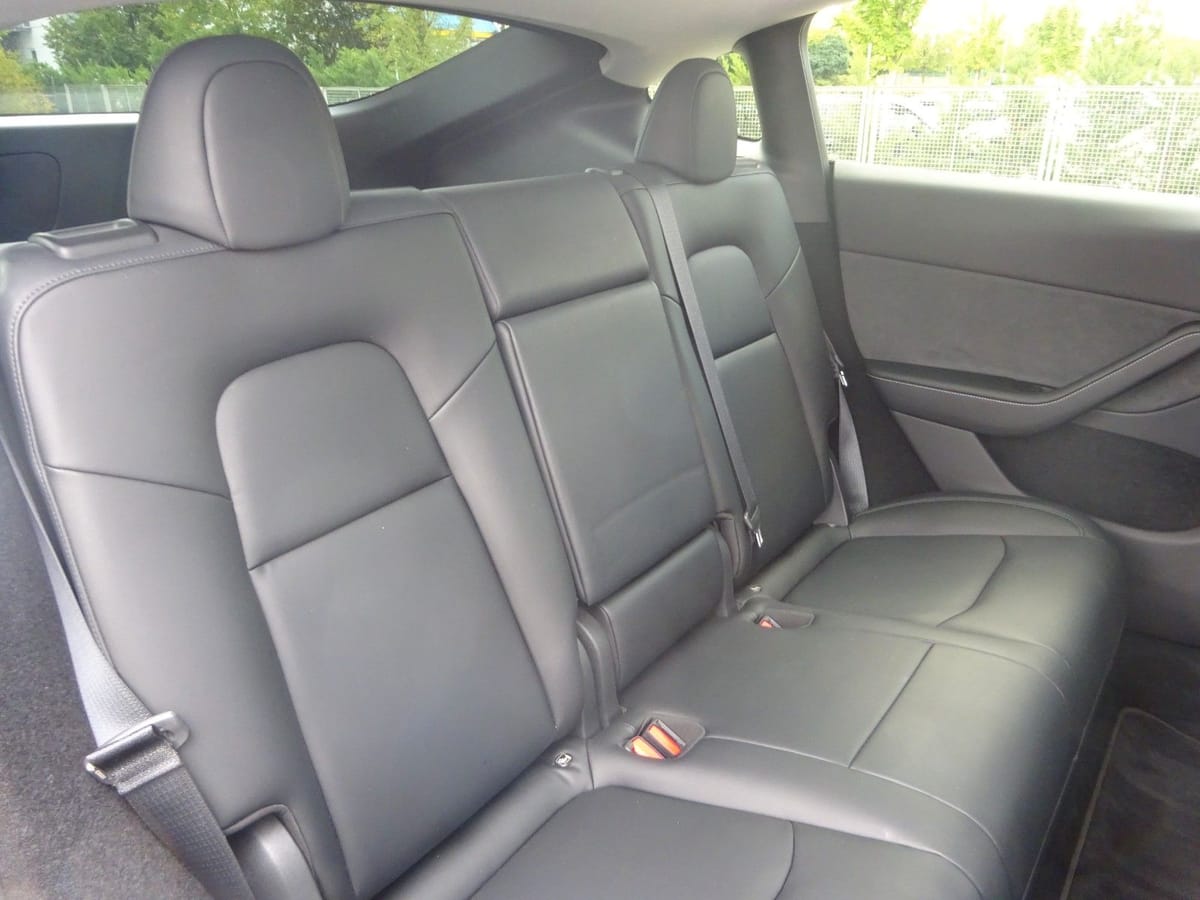 Tesla Model Y Long Range RWD Panorama Navi foto 17