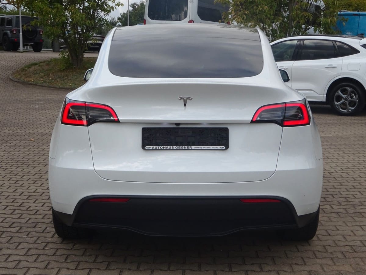 Tesla Model Y Long Range RWD Panorama Navi foto 9