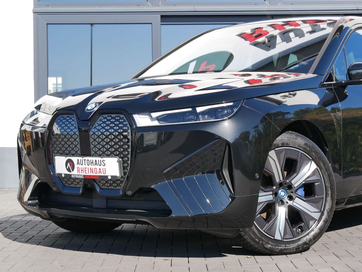 BMW iX xDrive40 1. HAND HEAD UP foto 2