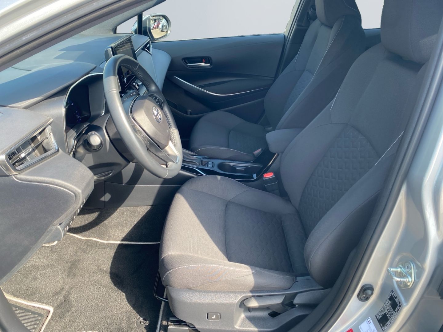 Toyota Corolla 1.8 Hybrid Team D *Technik Paket*CAM*SHZ foto 7