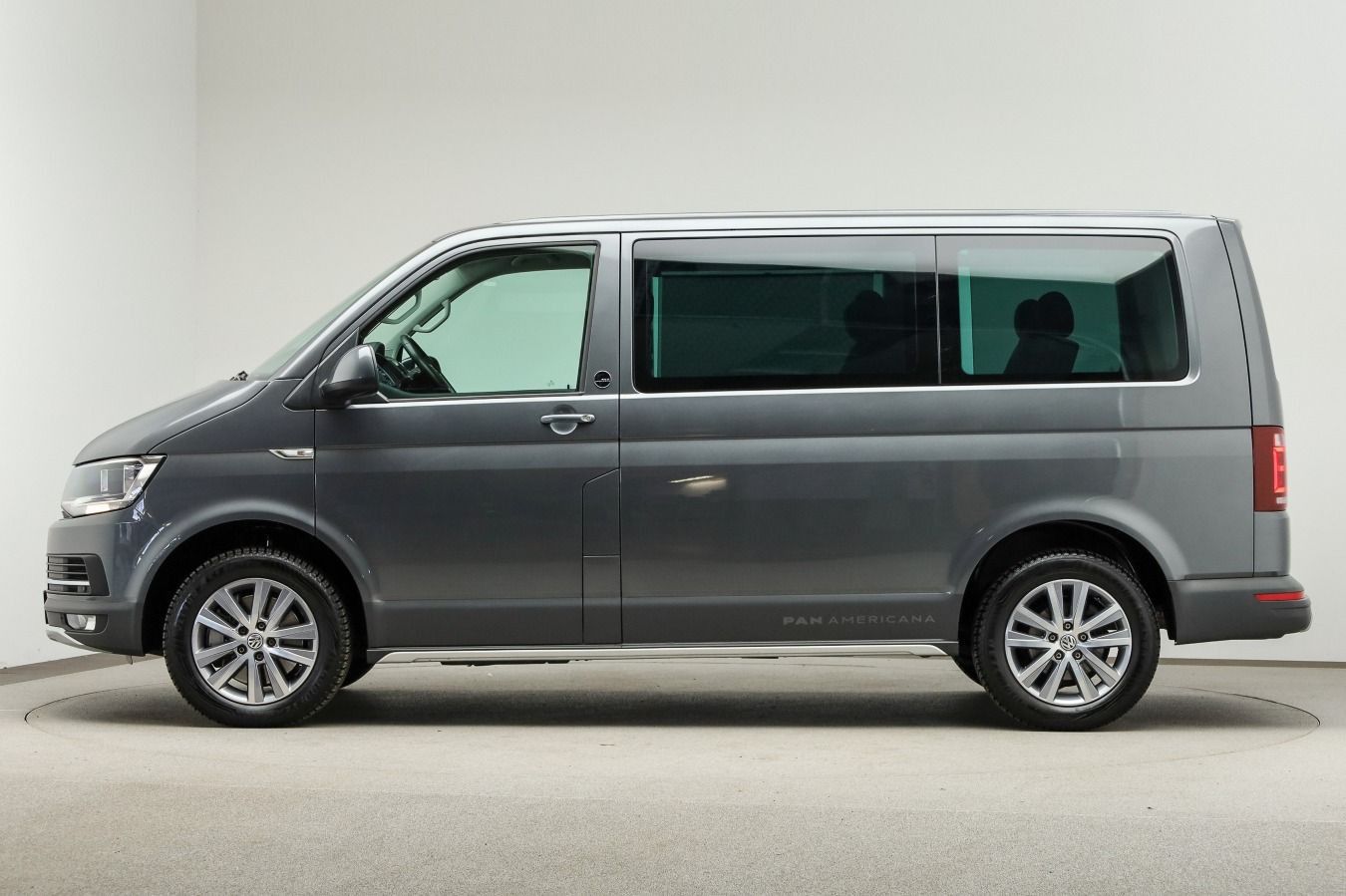 Volkswagen T6 Multivan Panamericana 2.0 TDI DSG PDC; Navi, foto 3