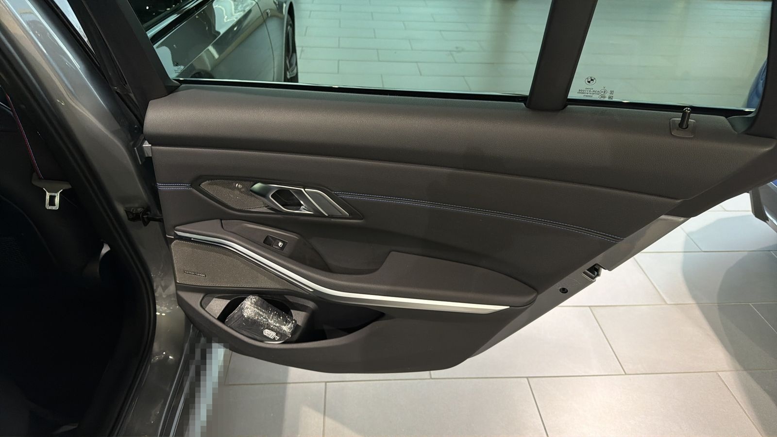 BMW 330i xDrive Touring SHZ DAB foto 17