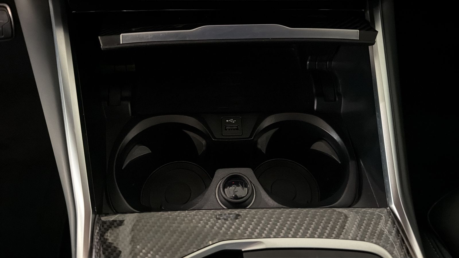 BMW 330i xDrive Touring SHZ DAB foto 25