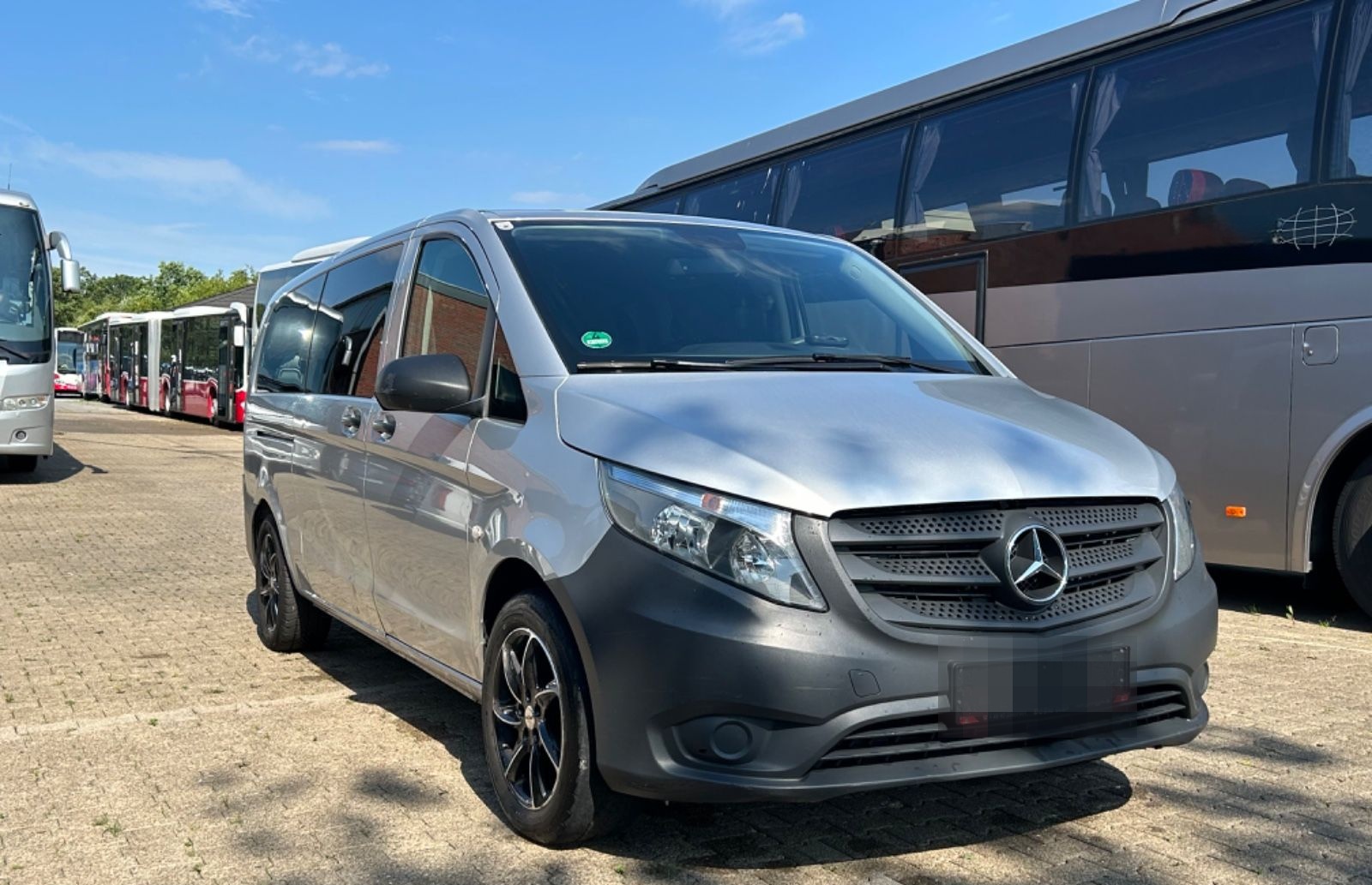 Mercedes-Benz Vito 114 4x4 Tourer / Automatik / Allrad foto 2