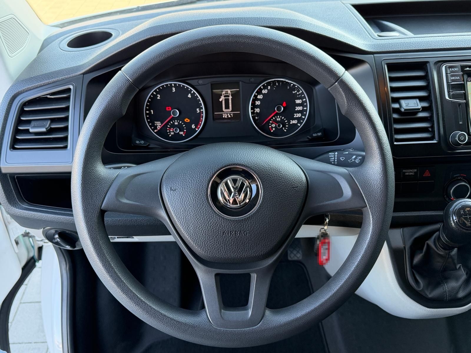 Volkswagen T6 MiCamper 2.0TDI STANDH/SOLAR/KAMERA/AHK foto 16