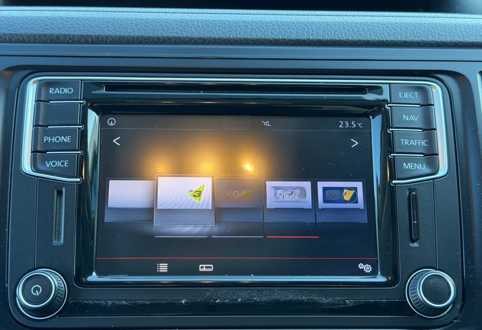 Volkswagen T6 MiCamper 2.0TDI STANDH/SOLAR/KAMERA/AHK foto 18