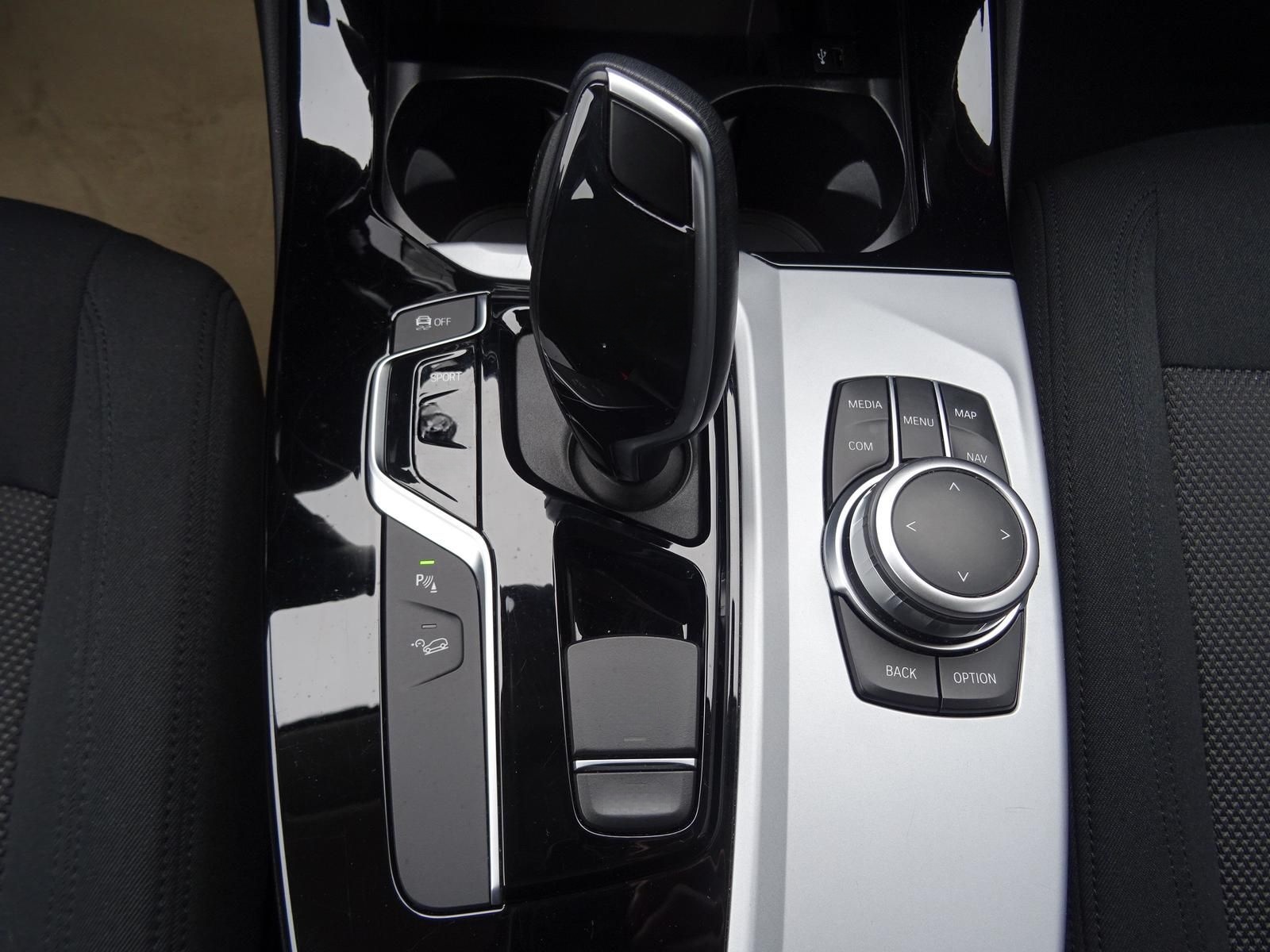 BMW X3 xDrive20d Advantage/18"/SHZ/LED/Pano/Navi/AHK foto 12