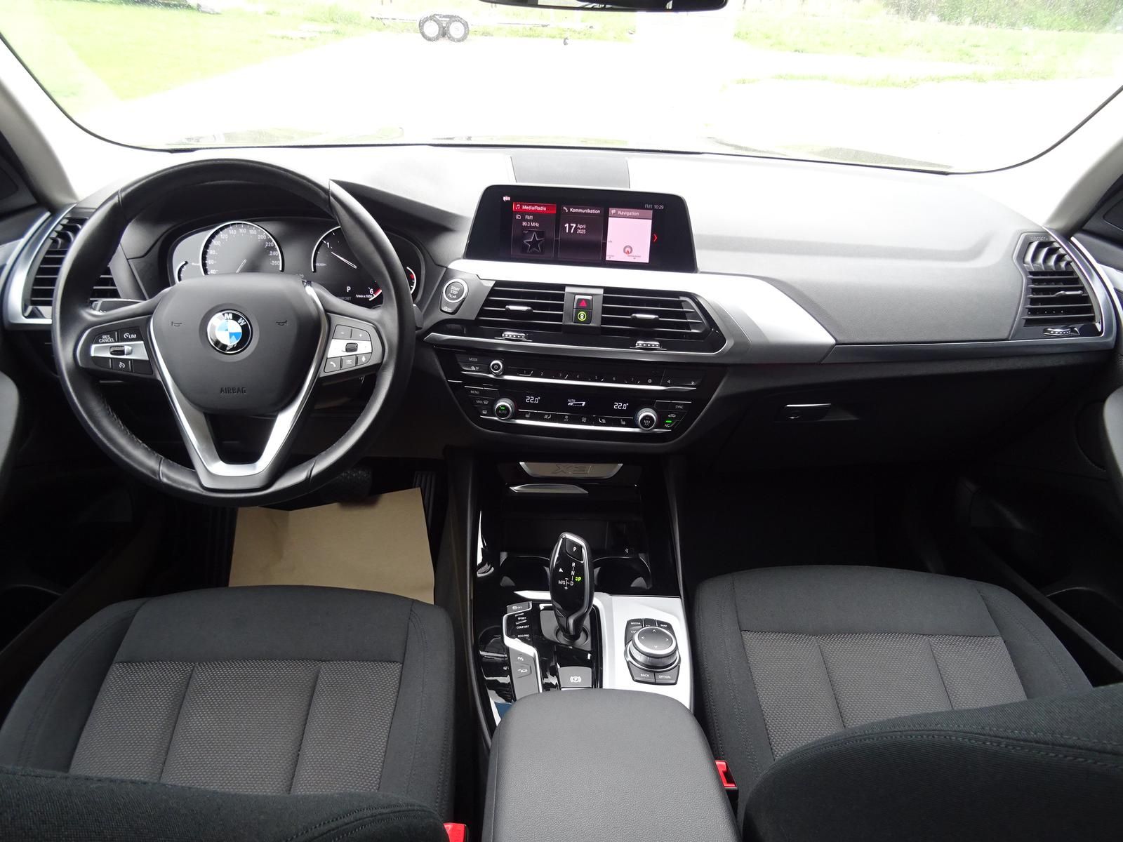 BMW X3 xDrive20d Advantage/18"/SHZ/LED/Pano/Navi/AHK foto 7