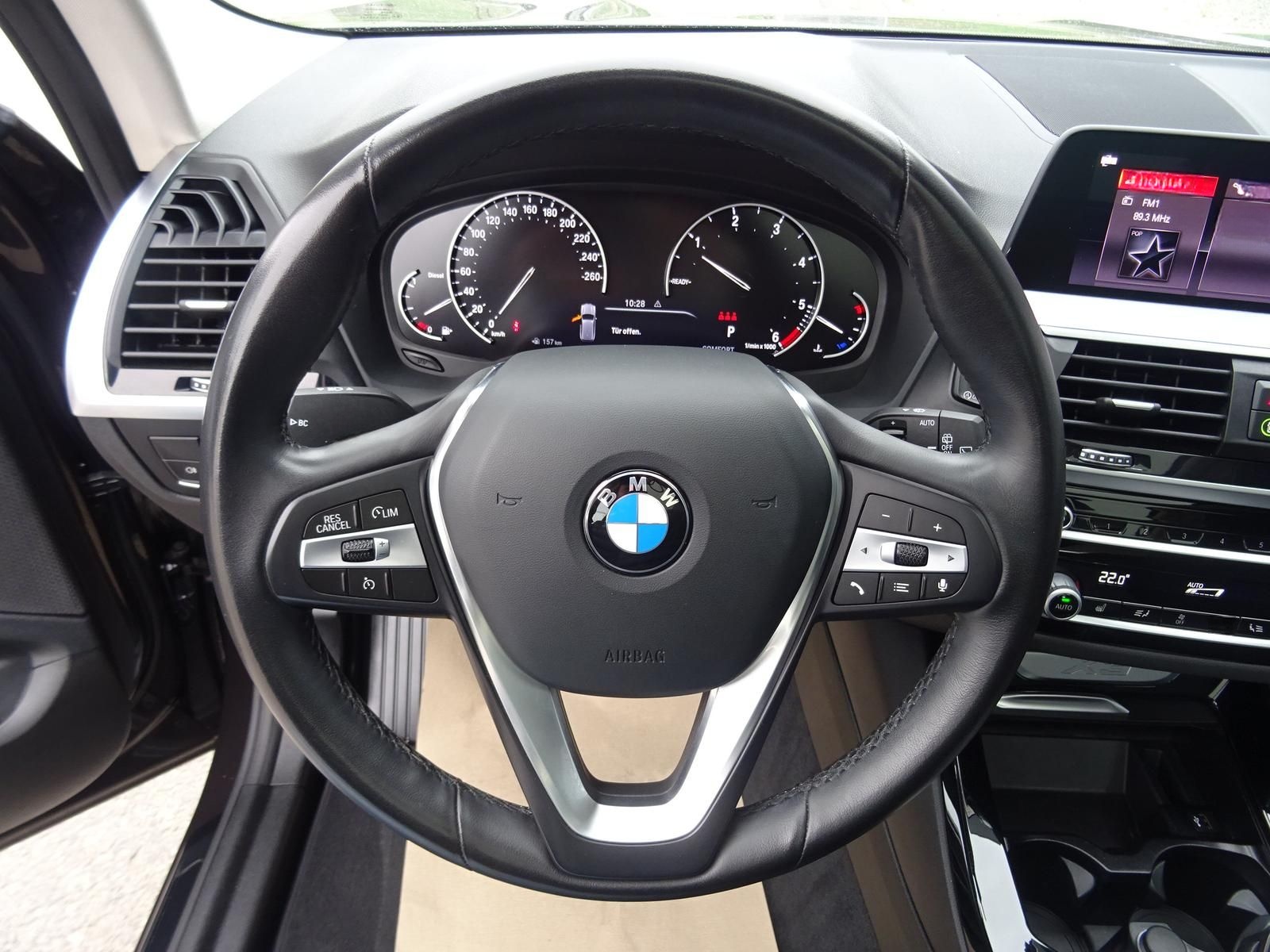 BMW X3 xDrive20d Advantage/18"/SHZ/LED/Pano/Navi/AHK foto 8