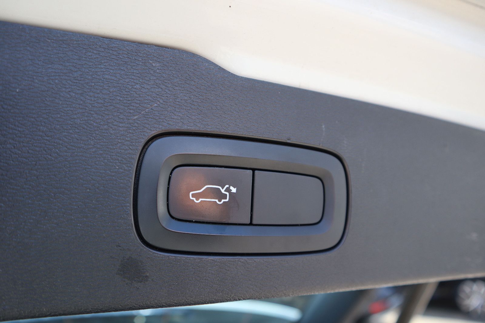 Volvo V60 Kombi R Design foto 19