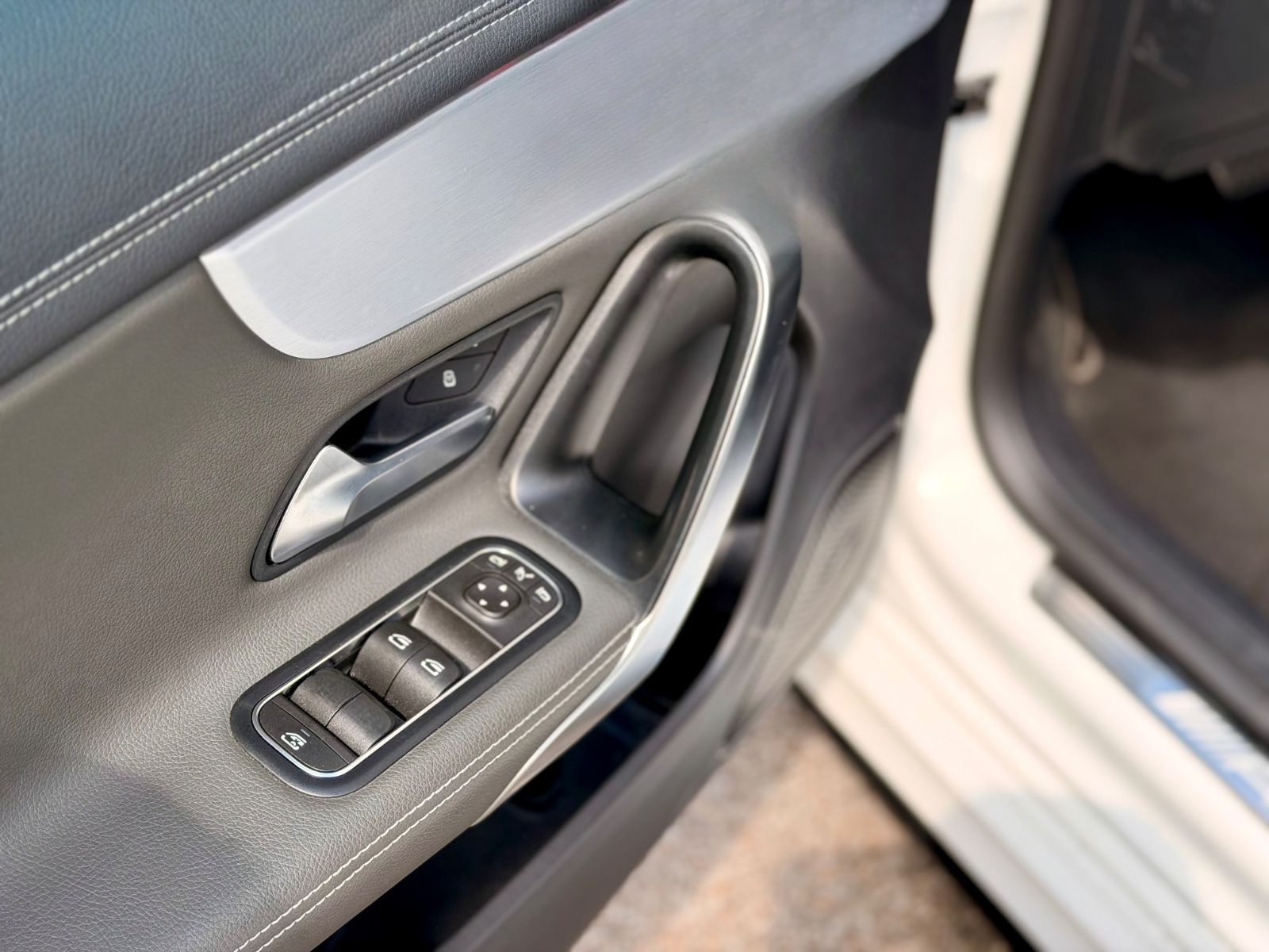 Mercedes-Benz CLA 45 AMG Shooting brake/AMGPERFOMANCE/ABGAS* foto 11