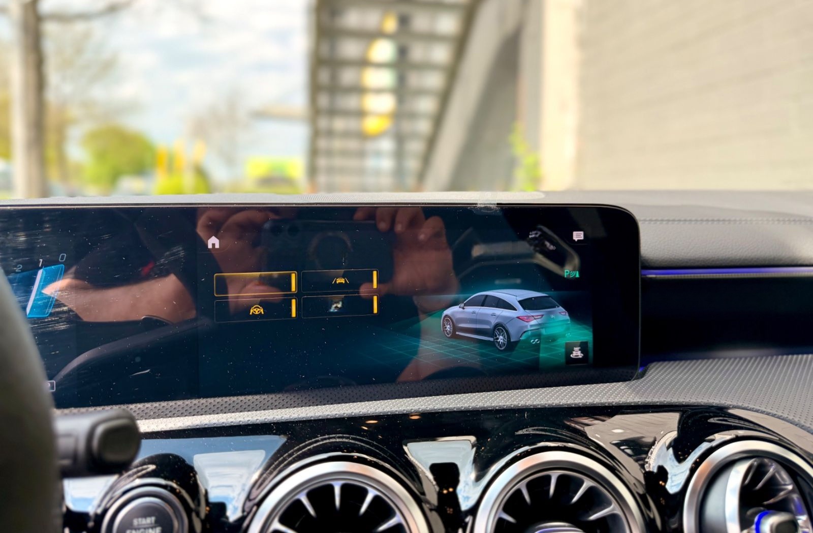 Mercedes-Benz CLA 45 AMG Shooting brake/AMGPERFOMANCE/ABGAS* foto 16