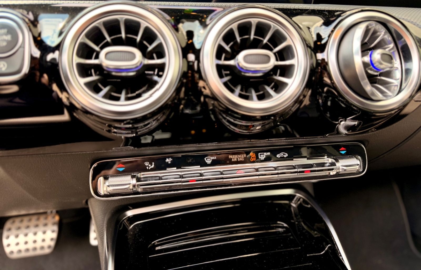 Mercedes-Benz CLA 45 AMG Shooting brake/AMGPERFOMANCE/ABGAS* foto 17