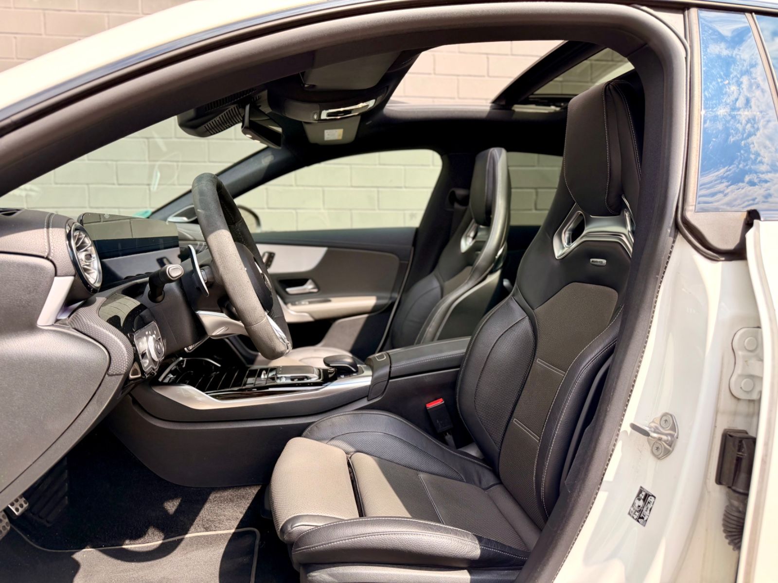 Mercedes-Benz CLA 45 AMG Shooting brake/AMGPERFOMANCE/ABGAS* foto 9