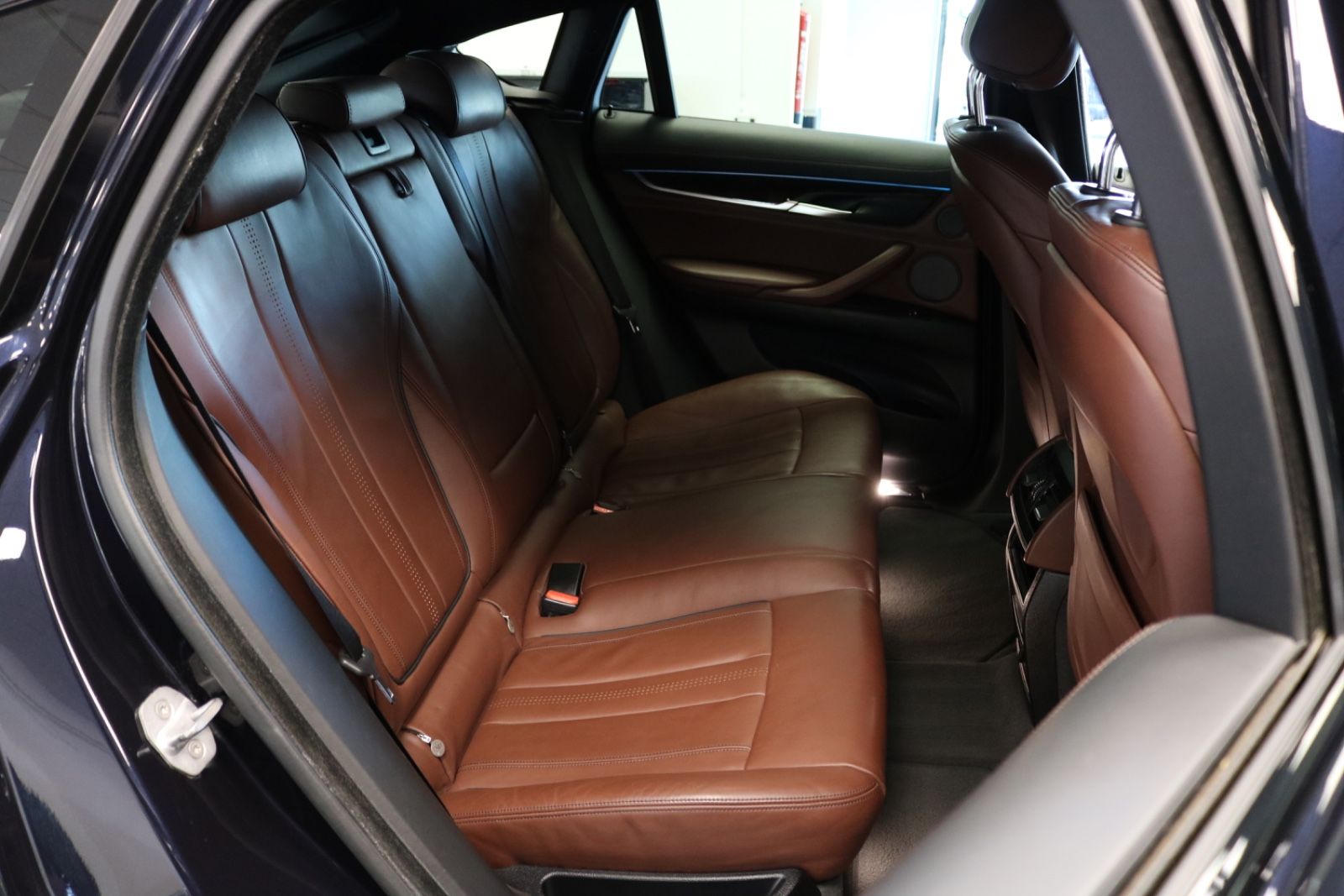 BMW X6 xDrive 40 d M SPORT /SOFTCOLSE/KAMERA/HEADUP foto 22