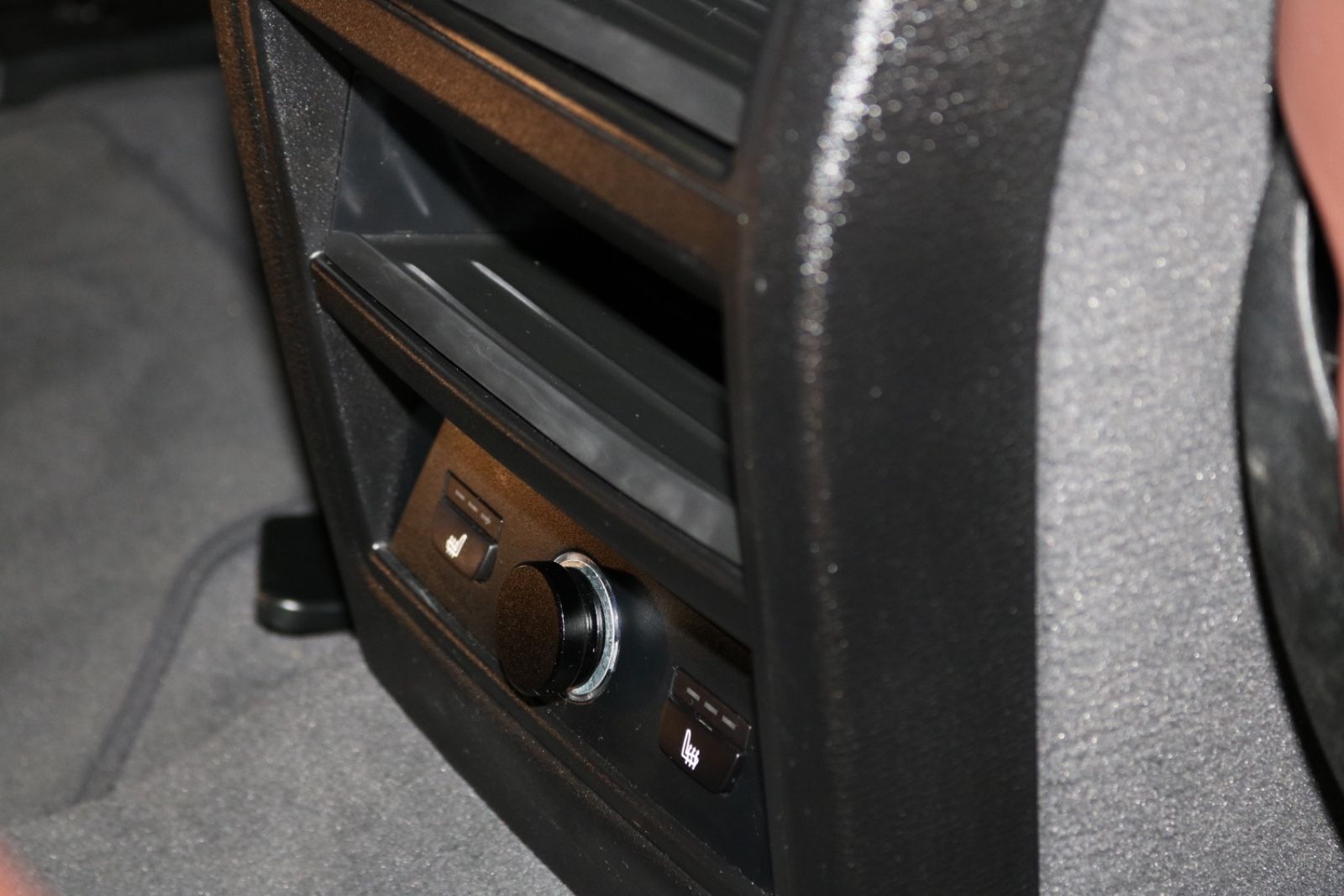 BMW X6 xDrive 40 d M SPORT /SOFTCOLSE/KAMERA/HEADUP foto 23