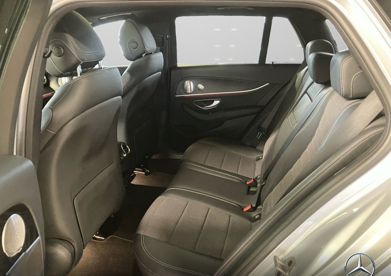 Mercedes-Benz E 300 de T AMG/MBUX-HIGH/PANO/FAHRASS/360° foto 12