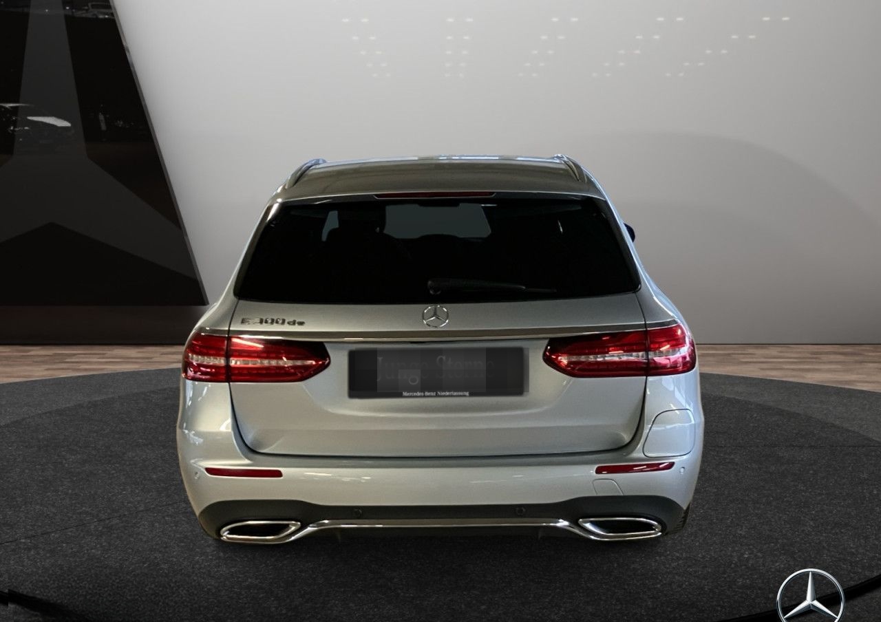Mercedes-Benz E 300 de T AMG/MBUX-HIGH/PANO/FAHRASS/360° foto 9