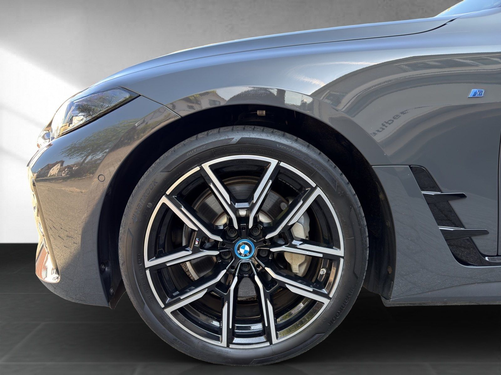 BMW i4 eDrive40 M Sport 360° HiFi HUD 19" foto 8