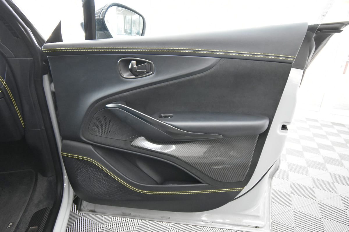 Aston Martin DBX 4.0 V8 707 Carbon Paket 23 Zoll foto 12