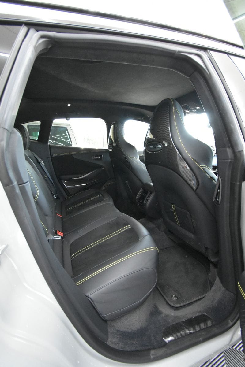 Aston Martin DBX 4.0 V8 707 Carbon Paket 23 Zoll foto 17