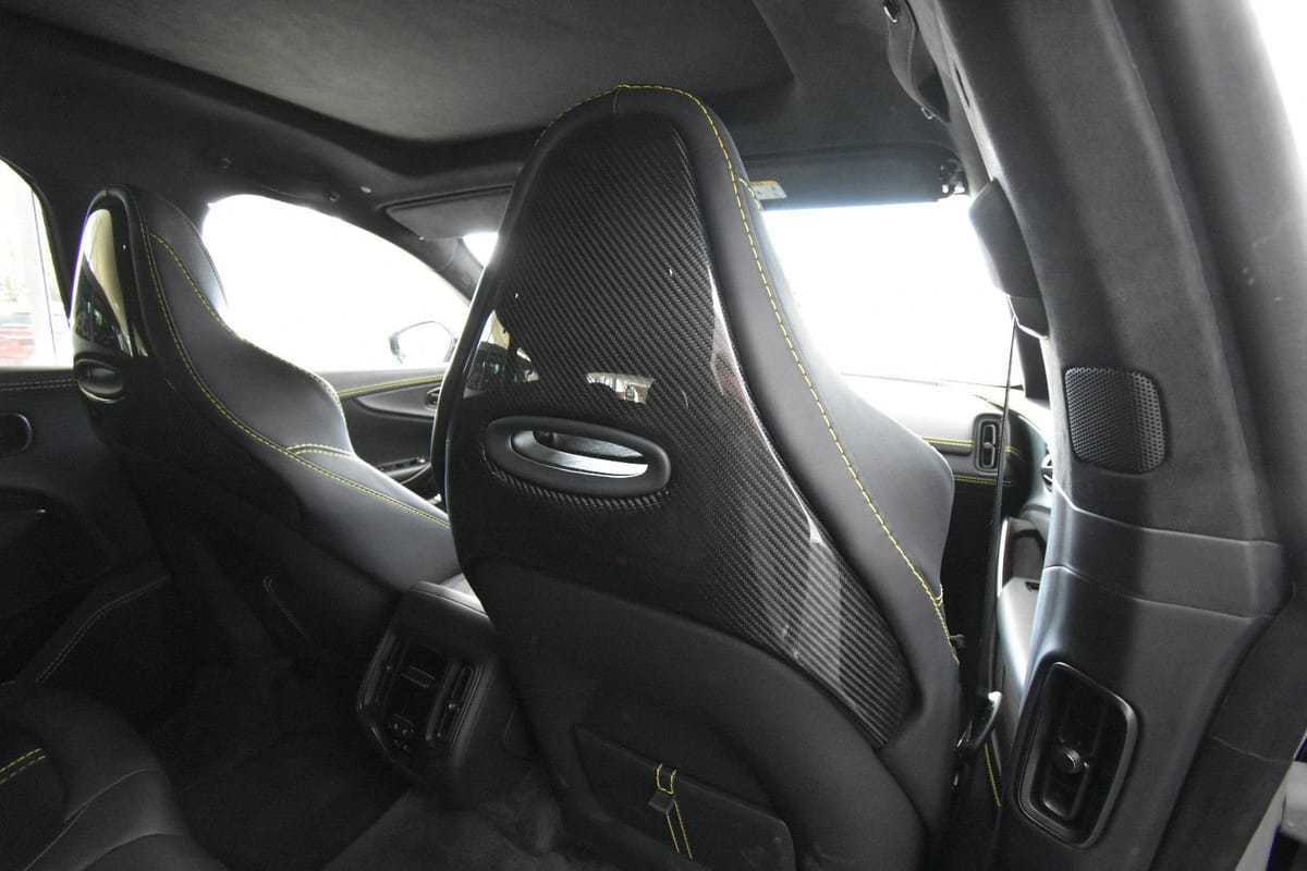 Aston Martin DBX 4.0 V8 707 Carbon Paket 23 Zoll foto 18