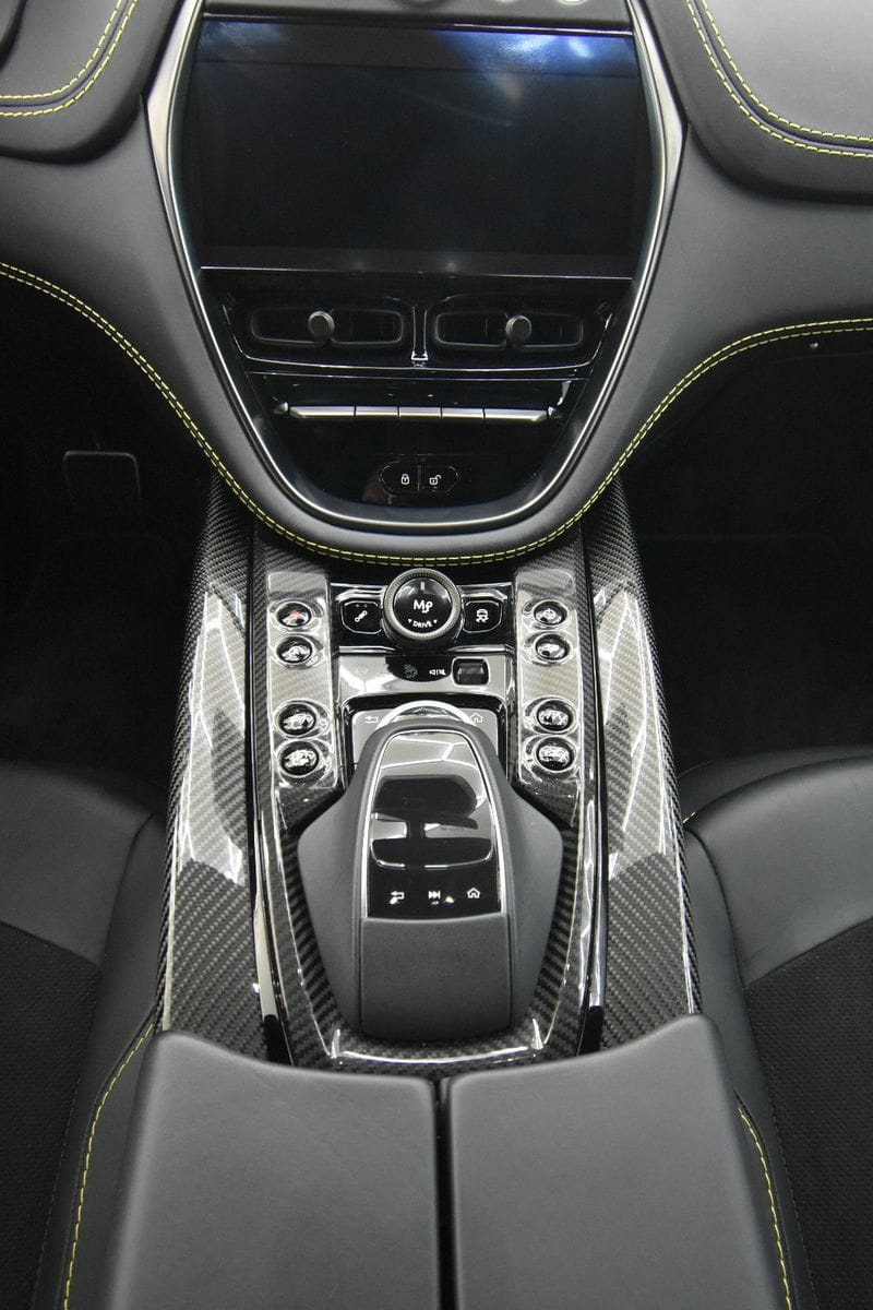 Aston Martin DBX 4.0 V8 707 Carbon Paket 23 Zoll foto 23
