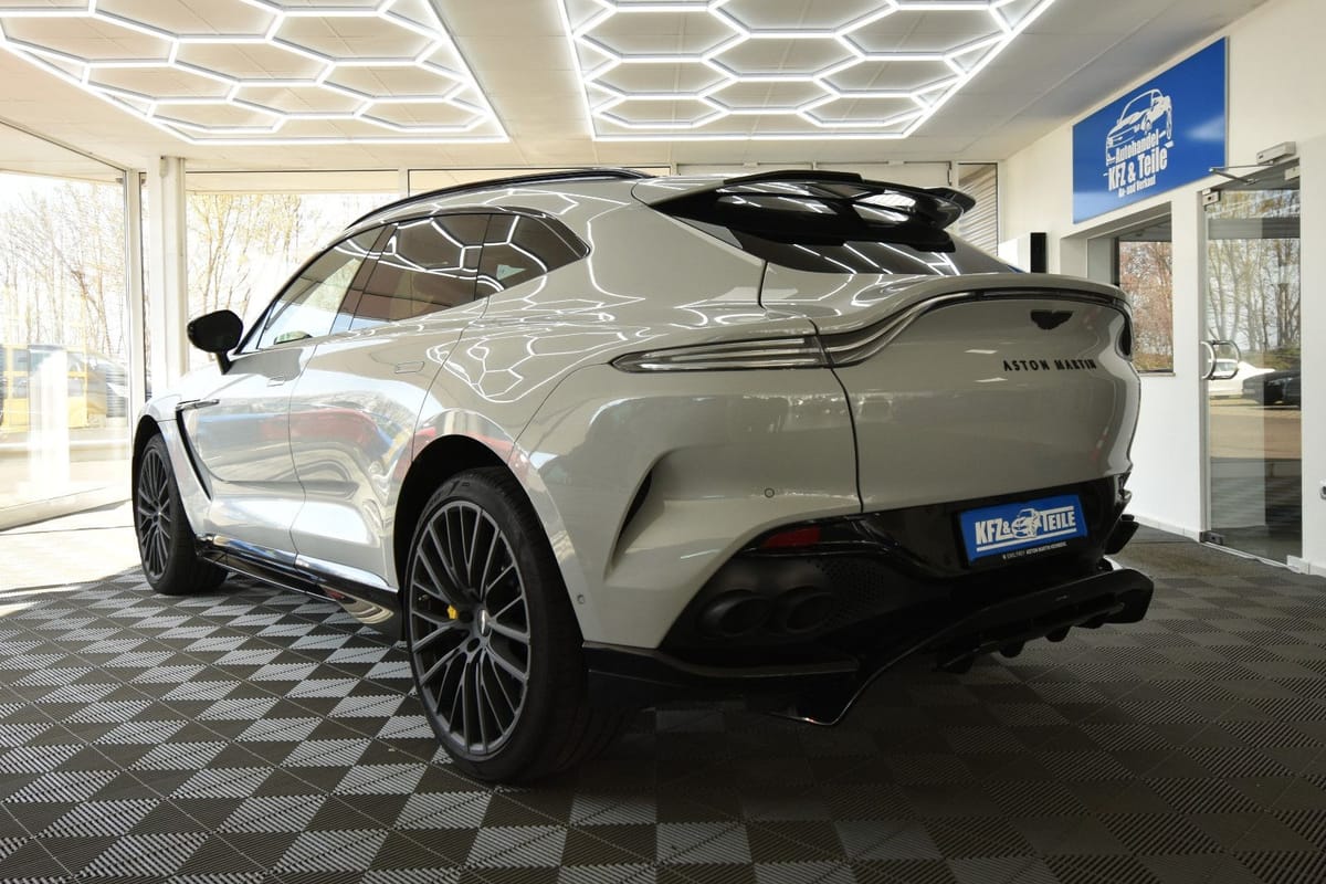 Aston Martin DBX 4.0 V8 707 Carbon Paket 23 Zoll foto 6