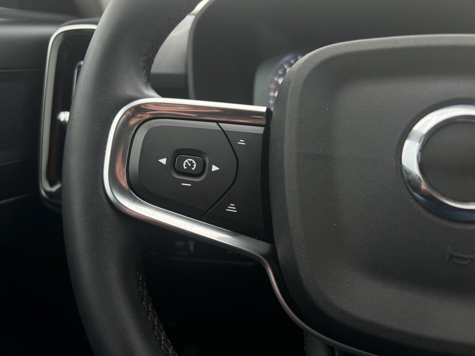 Volvo XC40 T3 Momentum Pro Geartronic/SitzHZ/Keyless foto 15