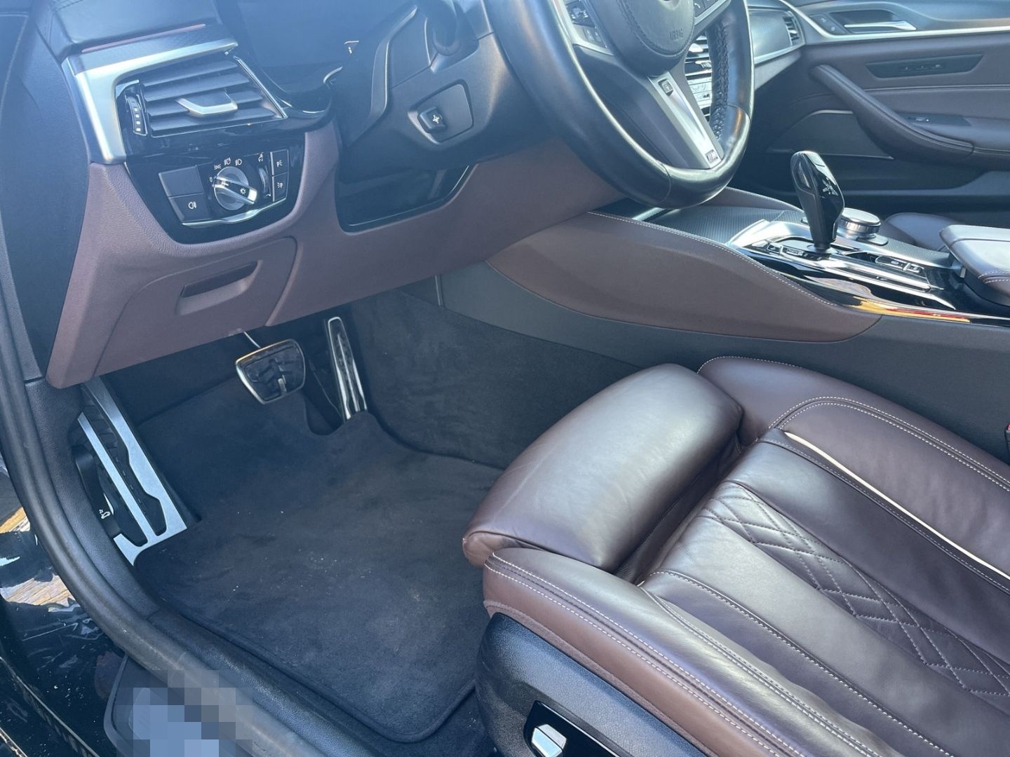 BMW 530 M Sport xDrive touring/AHK/Panodach/Nav/Lede foto 11