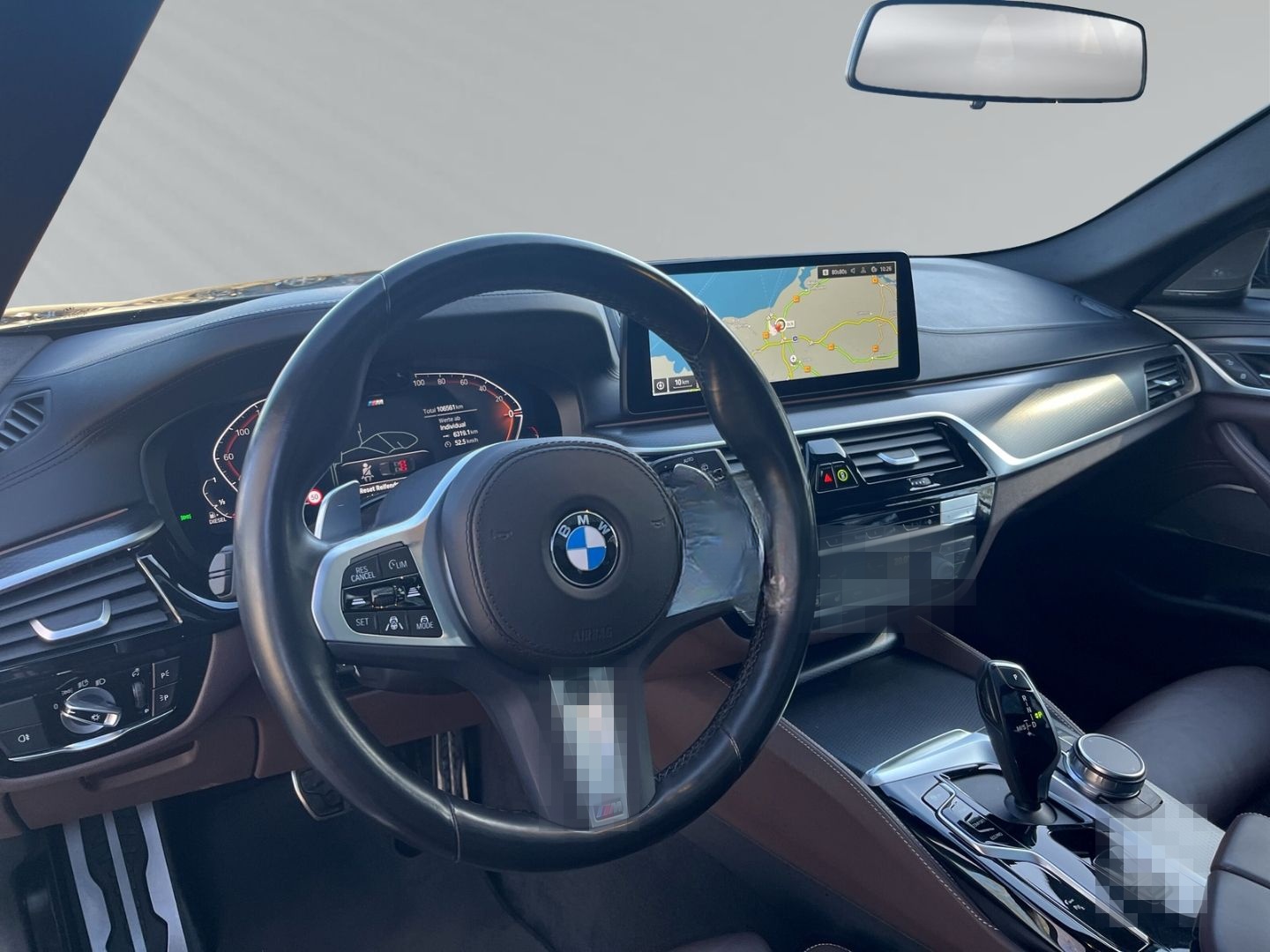 BMW 530 M Sport xDrive touring/AHK/Panodach/Nav/Lede foto 5