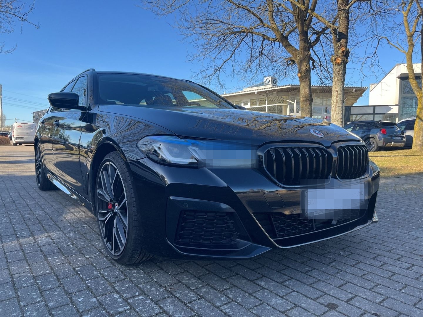 BMW 530 M Sport xDrive touring/AHK/Panodach/Nav/Lede foto 7