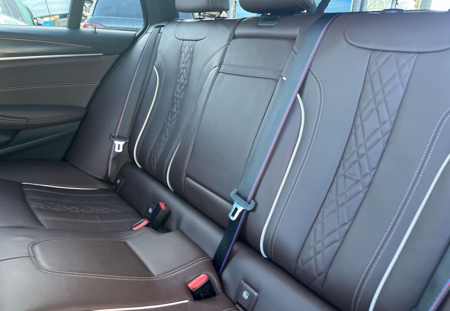 BMW 530 M Sport xDrive touring/AHK/Panodach/Nav/Lede foto 8