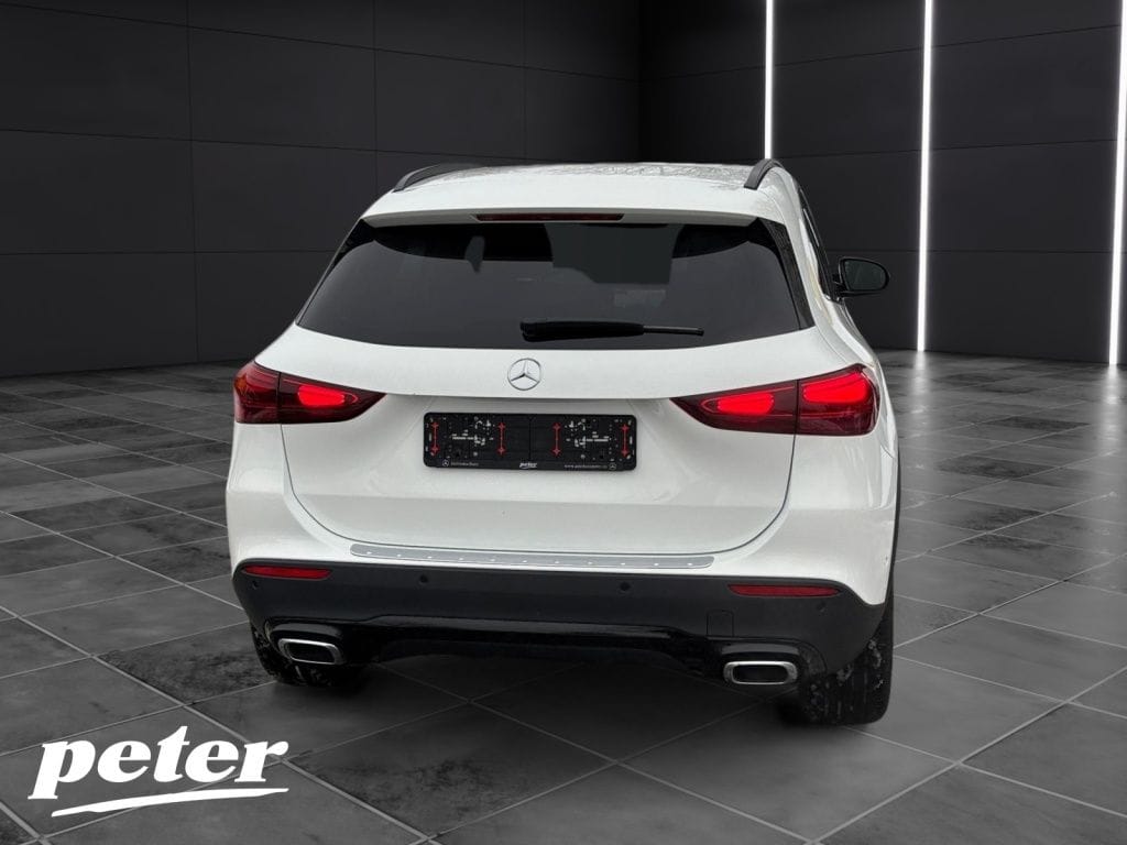 Mercedes-Benz GLA 180 Progressive Line Advanced Night Paket foto 4