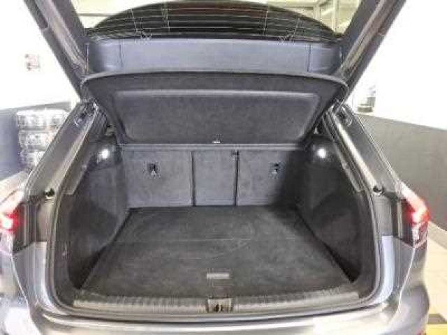 Audi Q4 e-tron S line 45 quattro 82 kWh AHK MATRIX PA foto 8