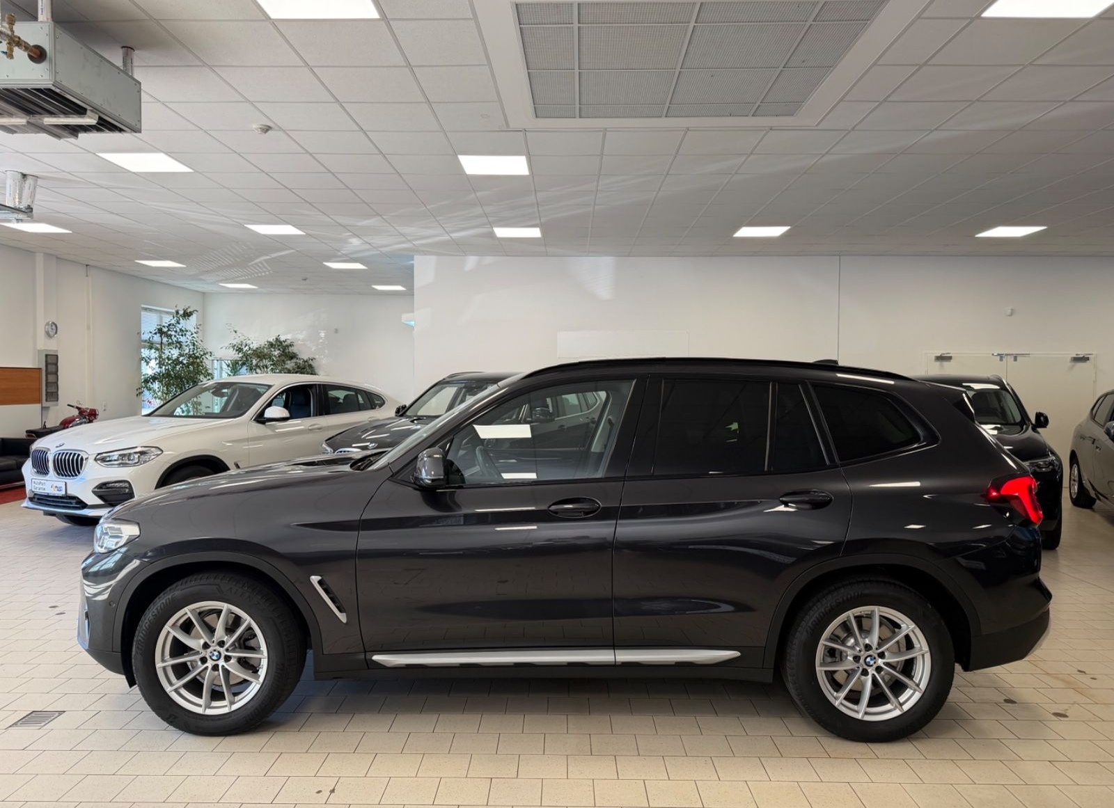 BMW X3 xDrive HUD/Laser/AHK/Winter/Park&Brems&DrivAs foto 7