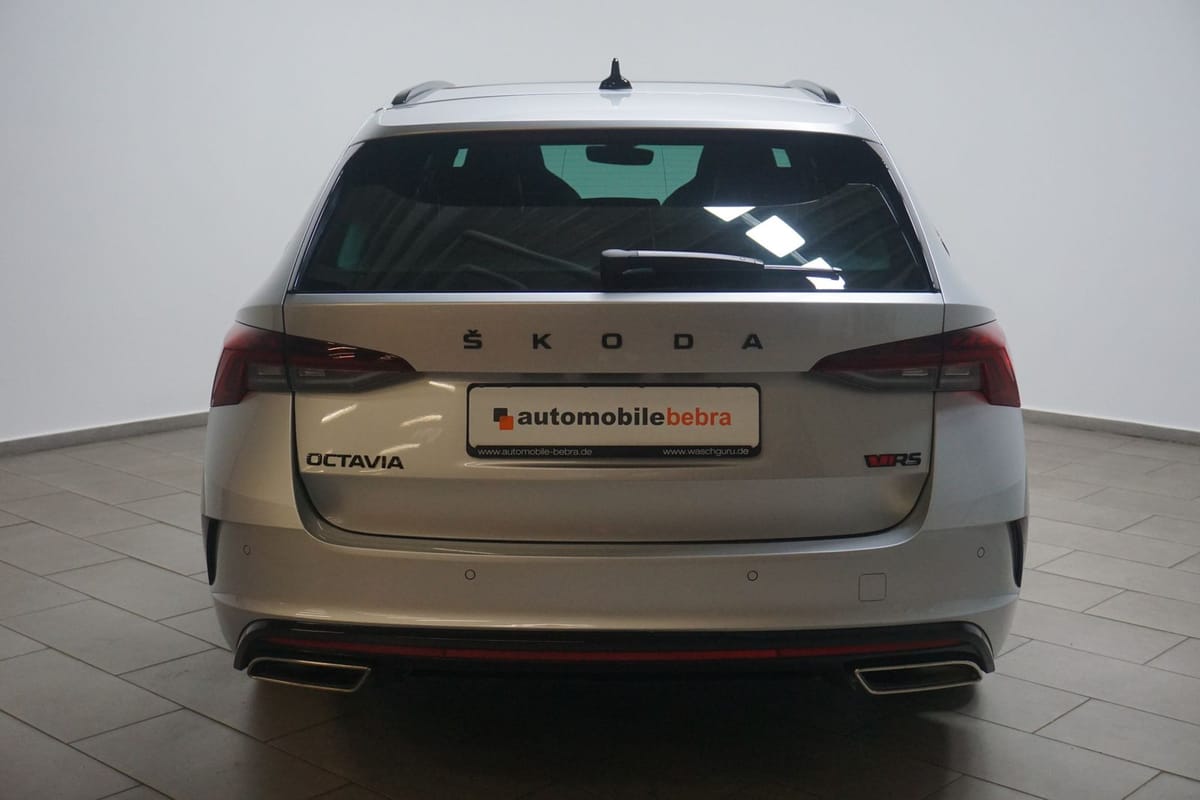 Skoda Octavia 2.0TDI DSG RS Virtual Pano AHK HUD DCC foto 5