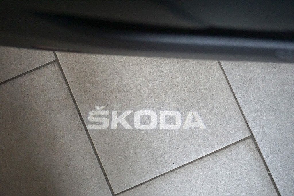 Skoda Octavia 2.0TDI DSG RS Virtual Pano AHK HUD DCC foto 7