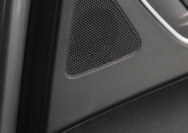 Audi Q4 50 e-tron quattro S line Edition One LM21 Mat foto 13