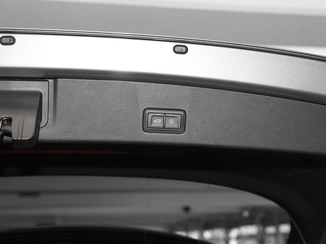 Audi Q4 50 e-tron quattro S line Edition One LM21 Mat foto 14