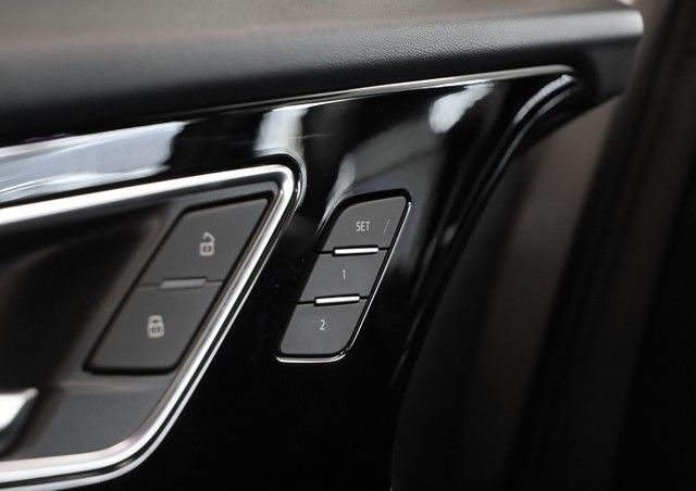 Audi Q4 50 e-tron quattro S line Edition One LM21 Mat foto 17