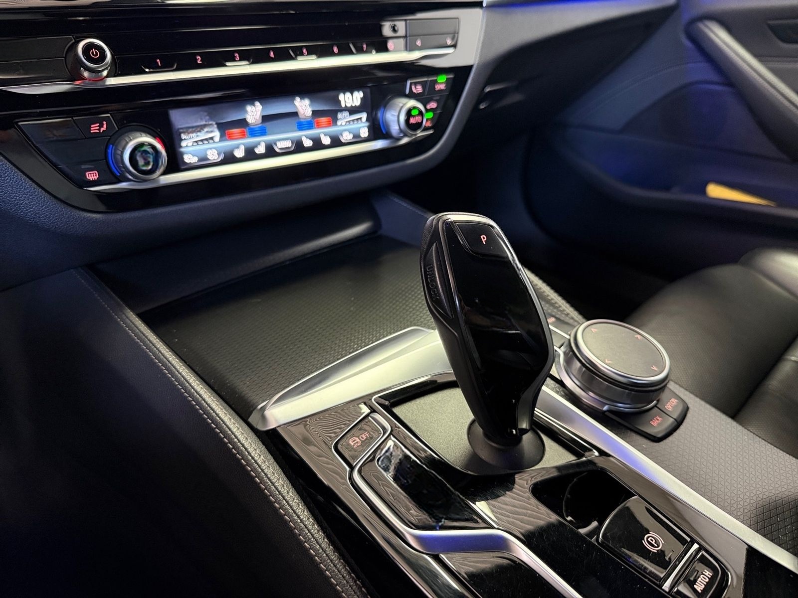 BMW 530dLim.*M Sport*a.LED*Navi*Kamera*Leder*HiFi* foto 24