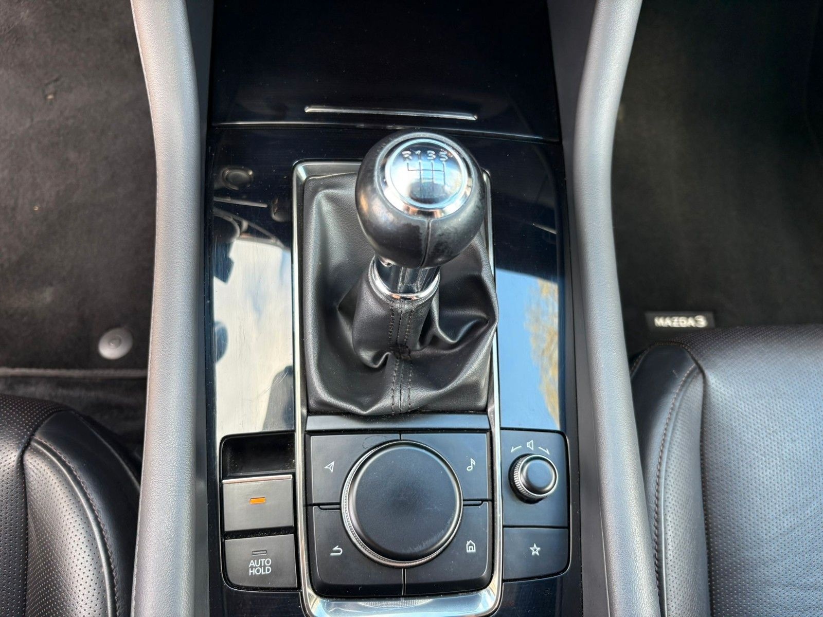 Mazda 3 Lim. Selection 179PS AWD Bose Design-Paket foto 14