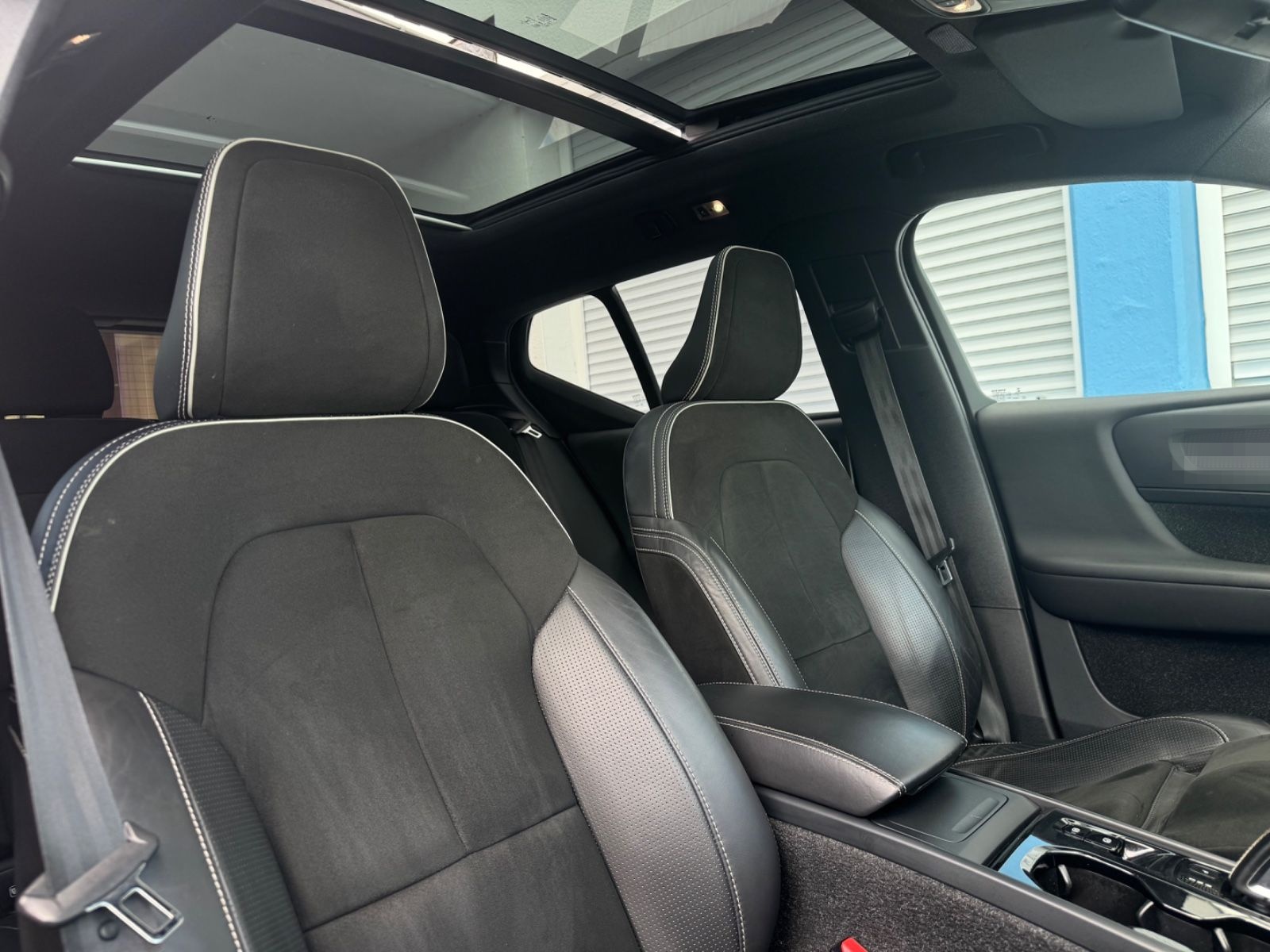 Volvo XC40 R Design 4X4 AWD Panorama Alcantara foto 12