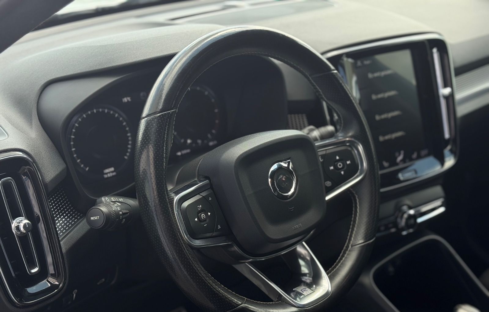 Volvo XC40 R Design 4X4 AWD Panorama Alcantara foto 14