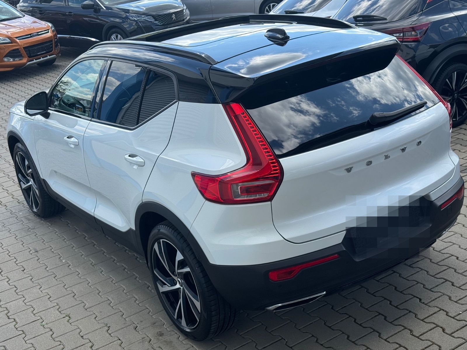 Volvo XC40 R Design 4X4 AWD Panorama Alcantara foto 6