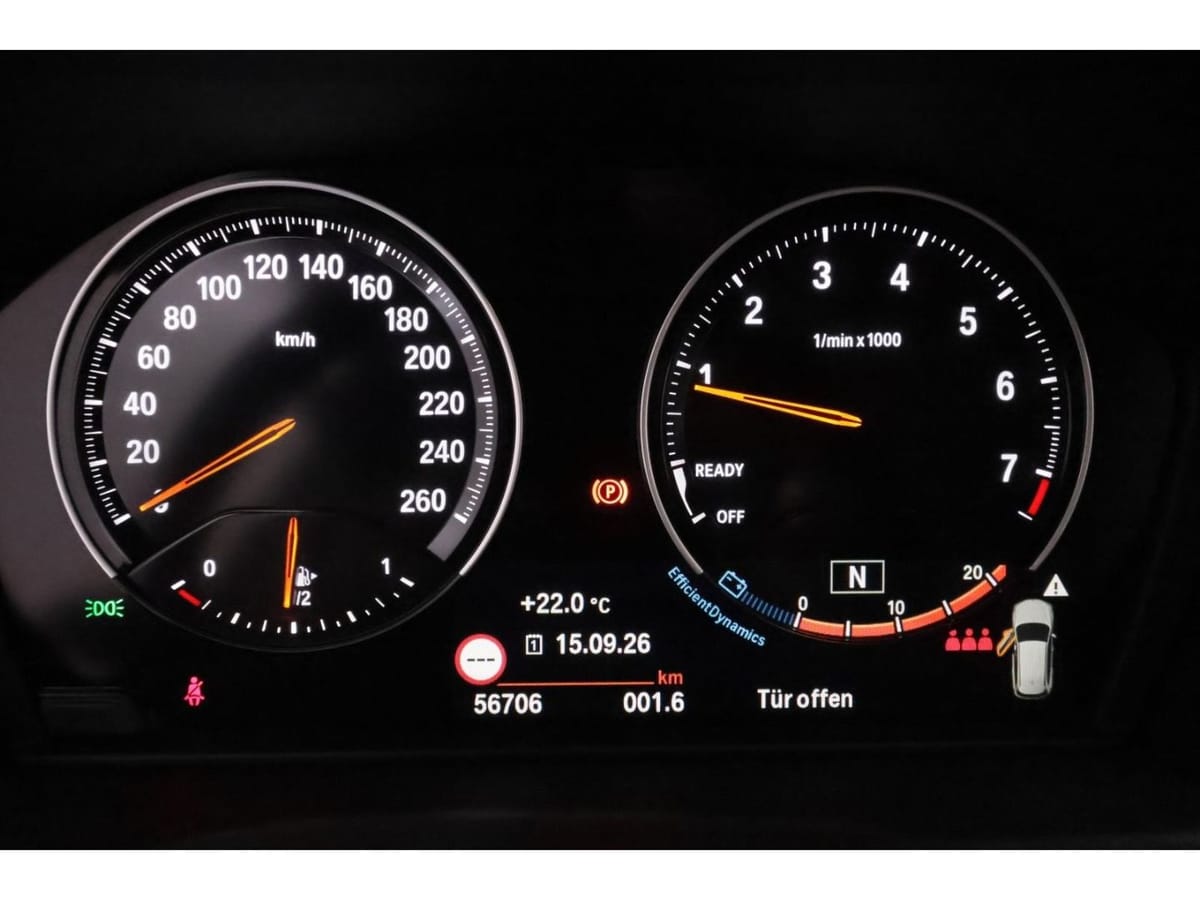 BMW X1 18i Advantage LED NAVI CARPLAY TEMPO KLIMA foto 9