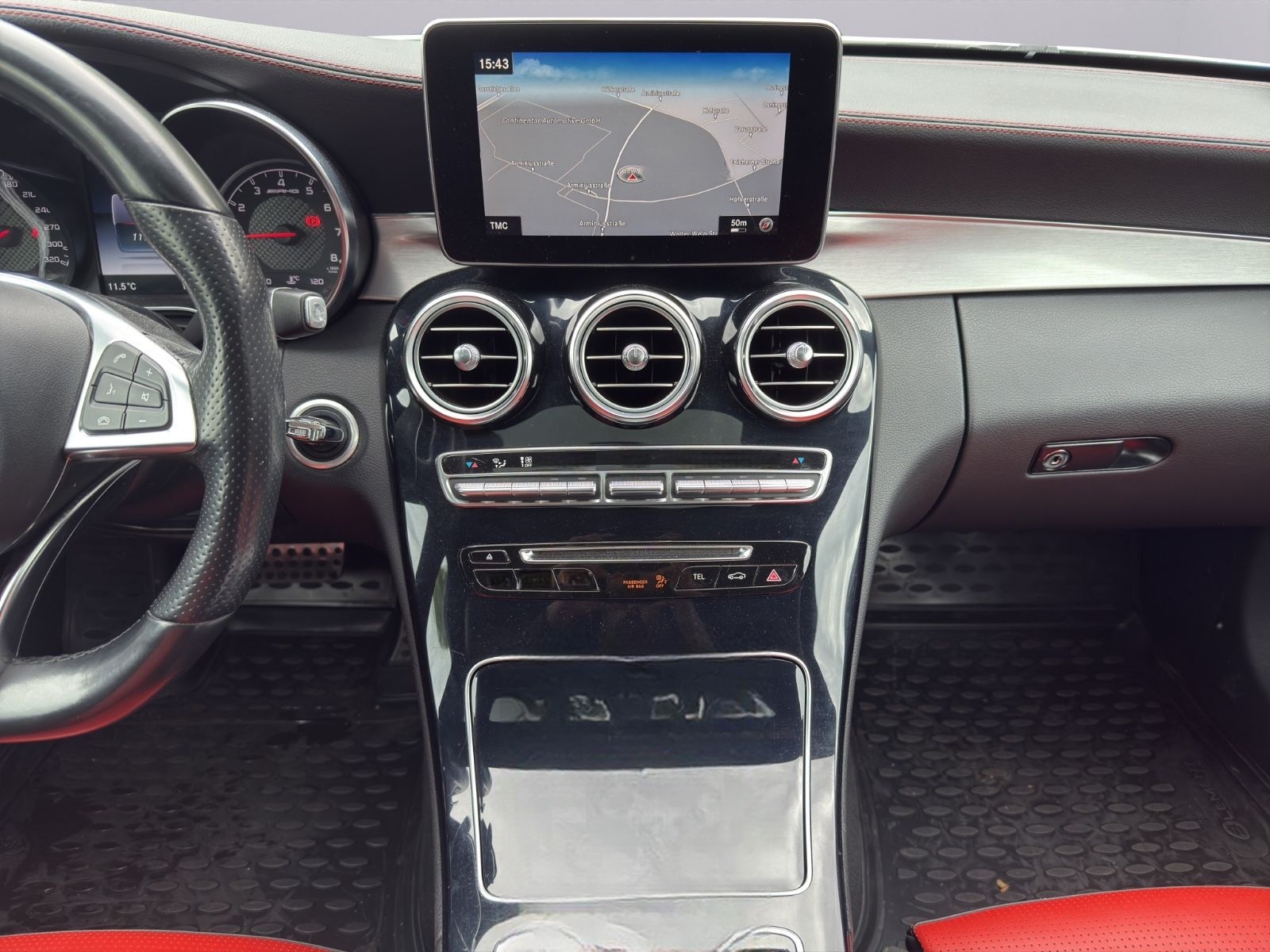 Mercedes-Benz C 63 AMG C Coupe C 63 AMG foto 13